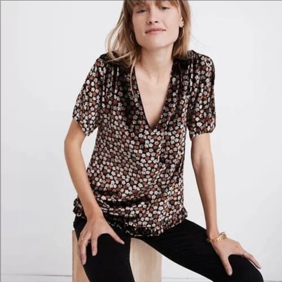 Last Chance - Madewell | Velvet Tulip Ruffle Top in Petite Blooms - Picture 3 of 11